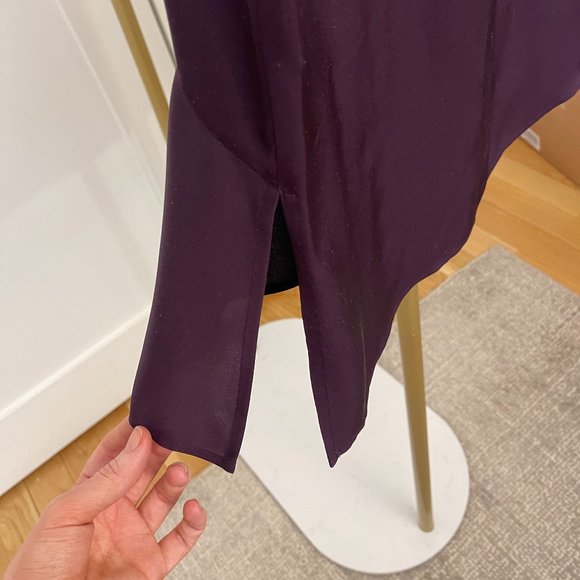 Theory Laycee Arched-Hem 100% Silk Blouse, Eggplant, Size P - Picture 5 of 9